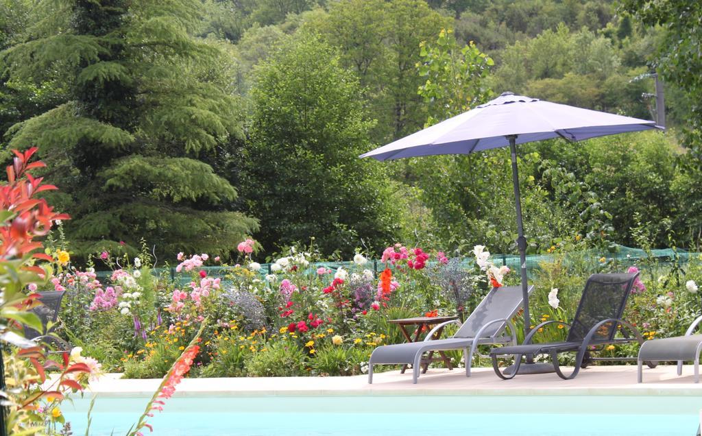 Hotel La Bastide du Roy Villamblard Exterior foto